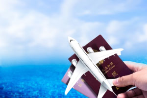 想去国外旅游,出国旅游险哪个好?