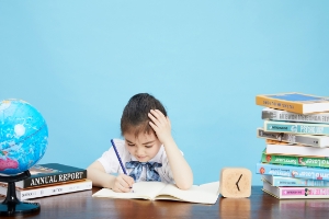 什么时候给小孩买教育金最合适 什么时候给小孩买教育金最合适