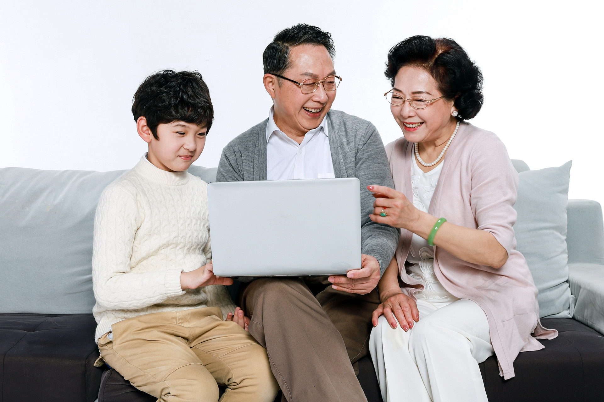 低收入家庭应该如何买保险呢？