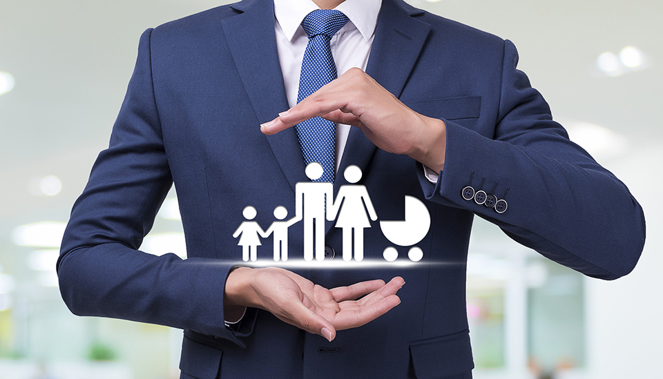 保险中“先大人后小孩”怎么理解？这里有答案