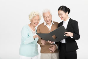 有了社会医疗保险,还需要投保养老商业保险吗?