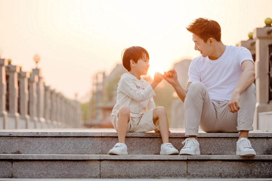 孩子你还小，压岁钱爸妈帮你保管